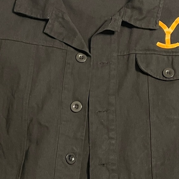 Yellowstone unbranded Jacket size says 3XL but it’s smaller, see sizing - Picture 6 of 8